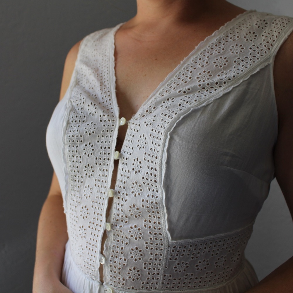 Vintage White Cotton Eyelet Peasant Dress